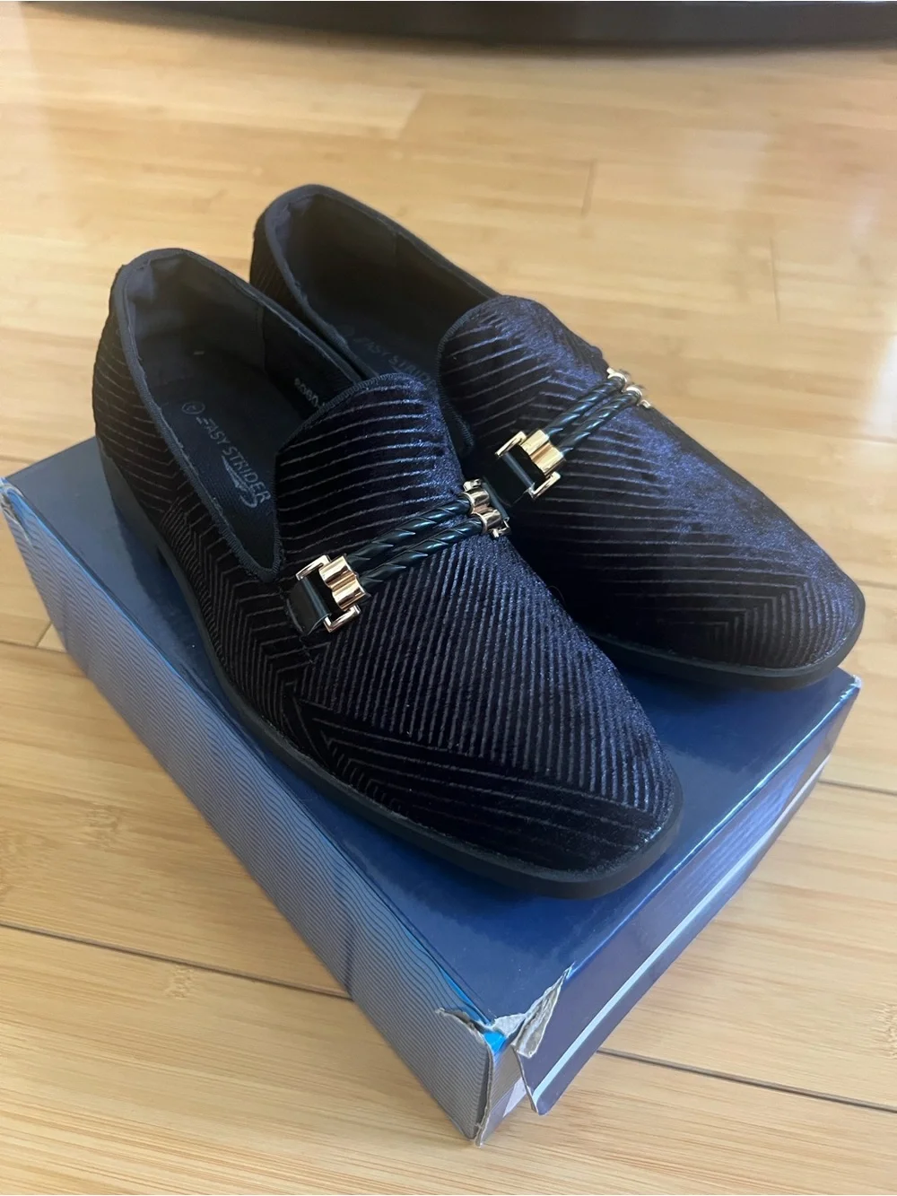 Easy Strider Boys Velvet Loafers Size 6 Black Tuxedo Dress Shoes Formal 8060-BK